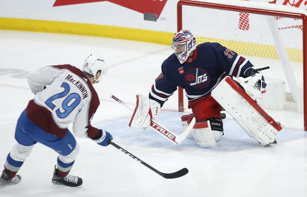 Hviezdny Nathan MacKinnon otváral skóre už po 19 sekundách.