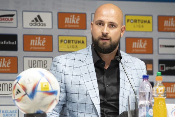 Na snímke generálny riaditeľ ŠK Slovan Bratislava Ivan Kmotrík ml.