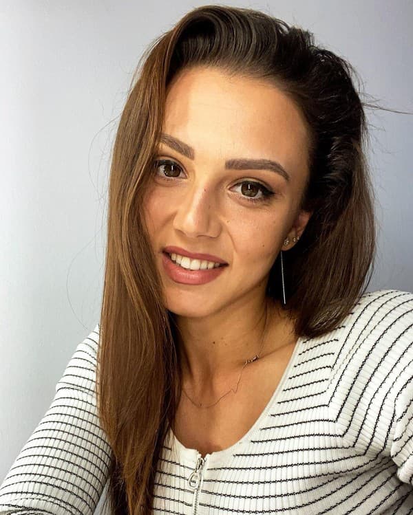 Rumunská tenistka Jaqueline Cristianová by sa pokojne mohla živiť aj modelingom.