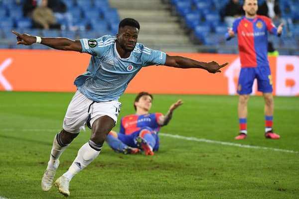 Na snímke Malik Abubakari (Slovan) sa teší z gólu.