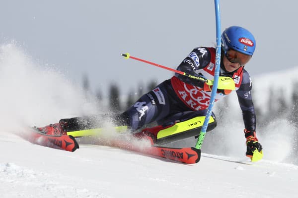 Americká lyžiarka Mikaela Shiffrinová počas 1. kola slalomu Svetového pohára v alpskom lyžovaní vo švédskom Are 