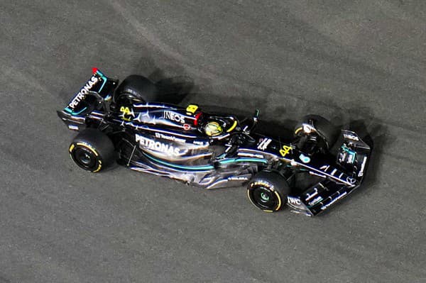 Lewis Hamilton patrí k najlepším jazdcom histórie F1.