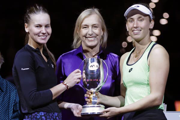 Legendárna tenistka Martina Navrátilová (v strede).