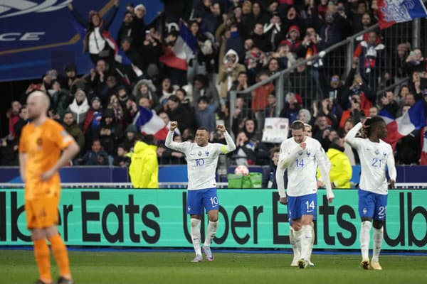 Francúzi rozdrvili Holandsko vysoko 4:0.