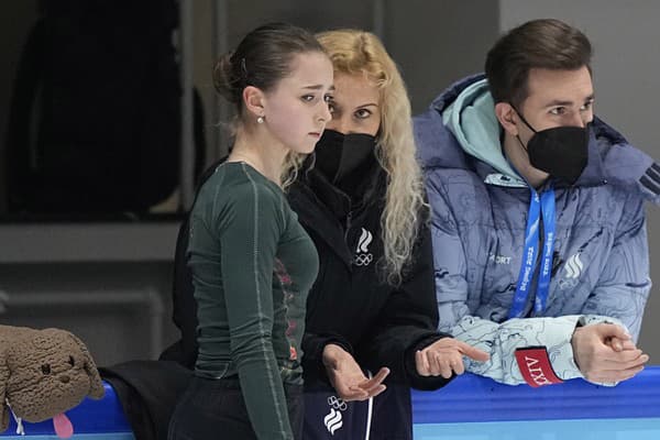 Trénerka Eteri Tutberidzeová a Kamila Valijevová