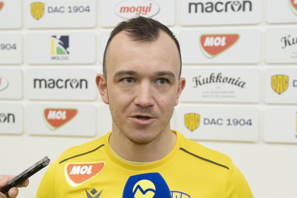 Záložník Miroslav Káčer je oporou Dunajskej Stredy.