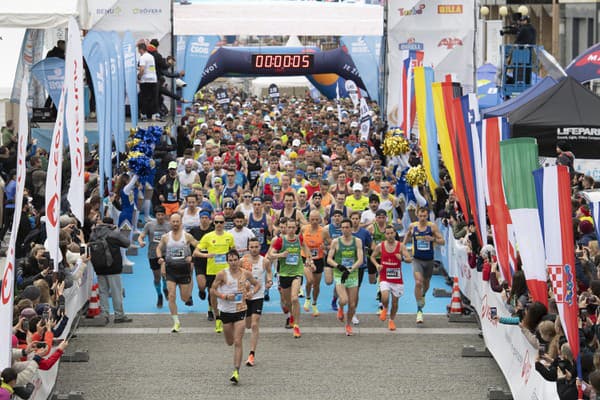 Snímka zo štartu podujatia ČSOB Bratislava Marathon.