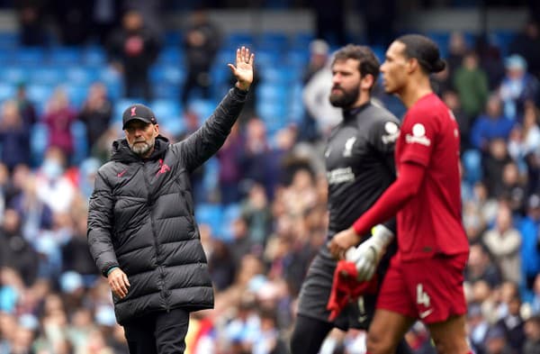 Futbalisti Liverpoolu sa počas uplynulého víkendu predstavili na pôde Manchestru City.