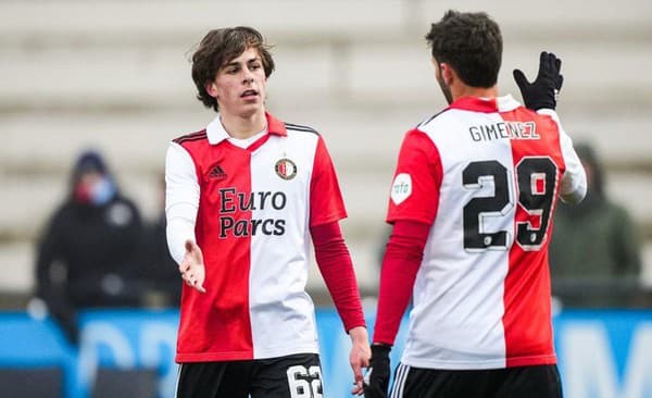 Leo Sauer (vľavo) vidí svoju budúcnosť v slávnom Feyenoorde Rotterdam.