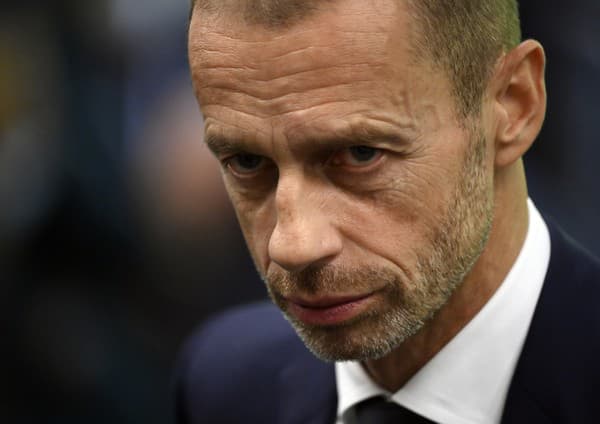 Slovinec Aleksander Čeferin pokračuje na poste prezidenta Európskej futbalovej únie (UEFA).