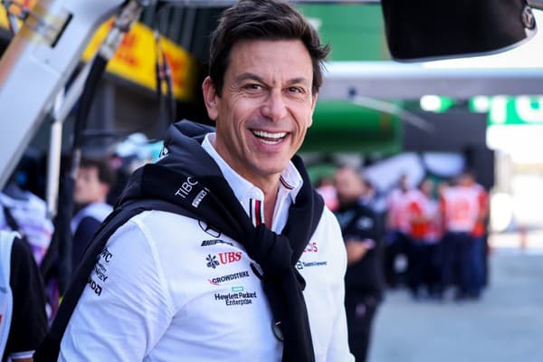 Prvý muž Mercedesu Rakúšan Toto Wolff.