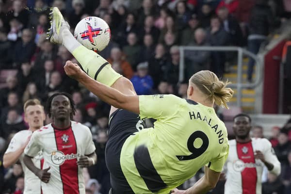 Erling Haaland strelil v aktuálnom ročníku Premier League už 30 gólov.