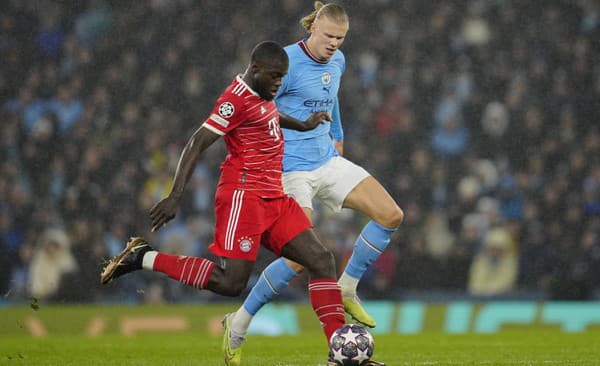 Dayot Upamecano čelil rasistickým urážkam na sociálnej sieti po utorkovej prehre v prvom zápase štvrťfinále Ligy majstrov proti Manchestru City (0:3).