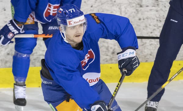 Martin Faško-Rudáš počas tréningu slovenskej hokejovej reprezentácie