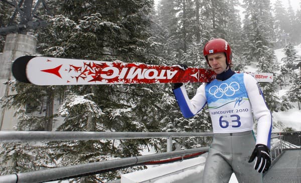 Fínsky skokan na lyžiach Janne Ahonen