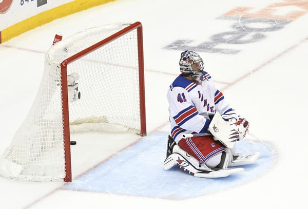 Jaroslav Halák odohral uplynulú sezónu v New Yorku Rangers.