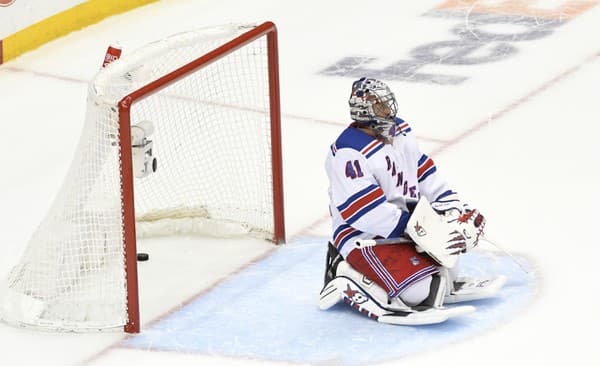 Jaroslav Halák odohral uplynulú sezónu v New Yorku Rangers.