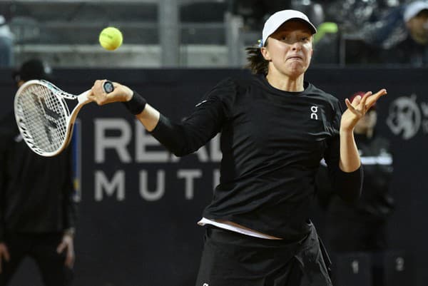 Poľská tenistka Iga Swiateková trénuje v Montreale nezvyčajnou technikou.