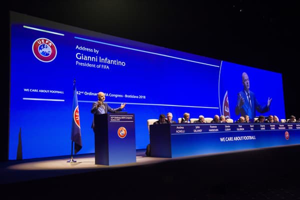 Prezident Medzinárodnej futbalovej federácie Gianni Infantino počas príhovoru na riadnom Kongrese UEFA v priestoroch Incheba Expo Aréna v Bratislave v roku 2018.