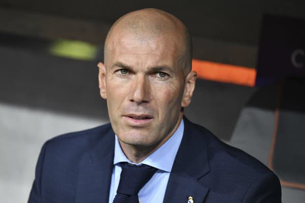 Na snímke Zinedine Zidane.
