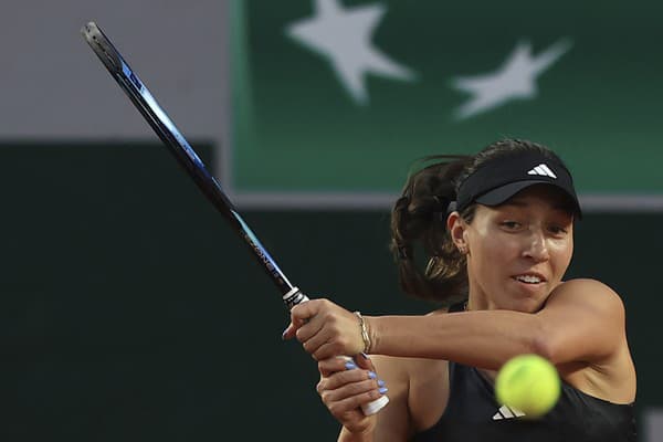 Americká tenistka Jessica Pegulová postúpila do 3. kola dvojhry na grandslamovom turnaji Roland Garros.