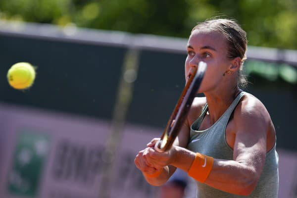 Slovenská tenistka Anna Karolína Schmiedlová postúpila na Roland Garros v dvojhre už do 3. kola.