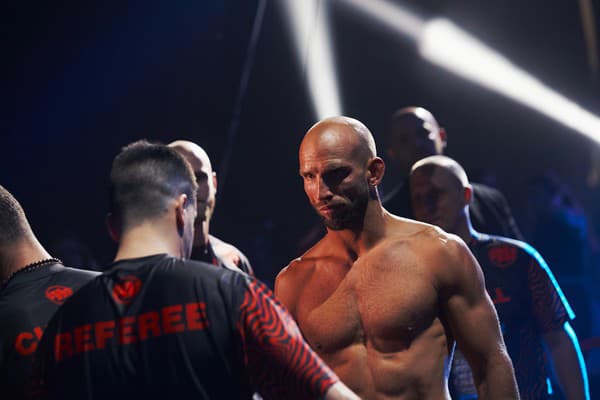Nenad Avramovič zabojuje o historicky prvý MMA titul organizácie RFA.