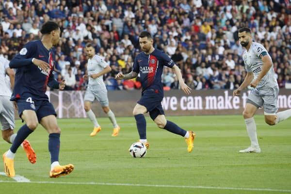 Lionel Messi v Paríži nenaplnil vysoké očakávania.