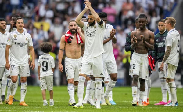 Francúzsky útočník Karim Benzema sa lúči s fanúšikmi Realu Madrid.