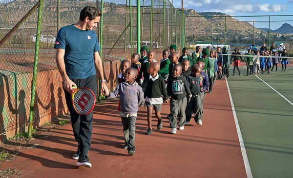 Všetky deti vyskúšali ako chutí tenisový tréning.