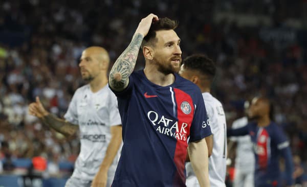 Lionel Messi v drese PSG.