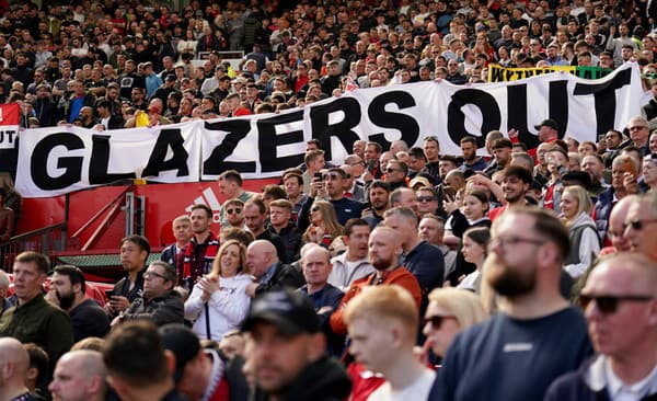 Asociácia priaznivcov Manchestru United pod názvom The 1958 dlhodobo protestuje proti rodine Glazerovcov.
