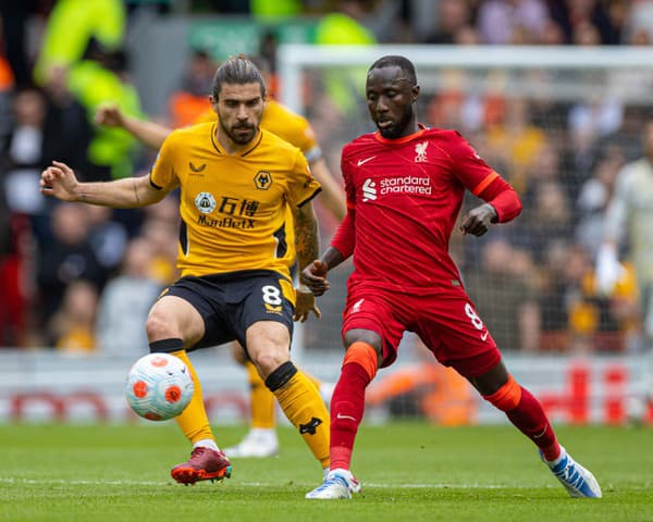 Naby Keita v drese FC Liverpool.