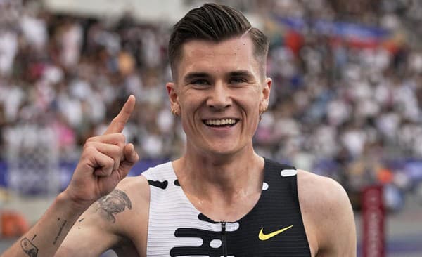 Jakob Ingebrigtsen mal z prekonania svetového rekordu obrovskú radosť.