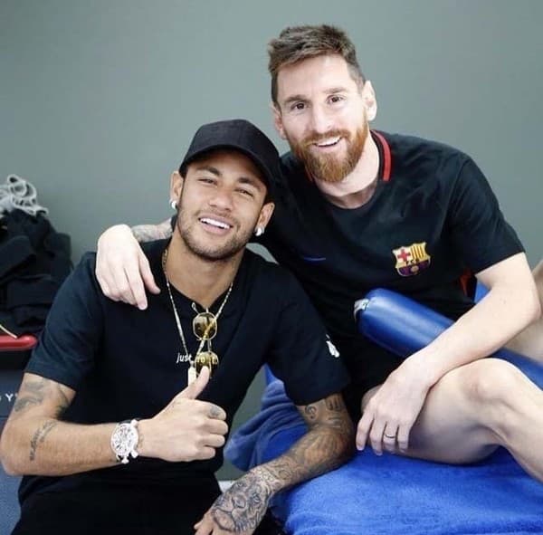 Neymar bol spoluhráčom Lionela Messiho v Barcelone aj v PSG.