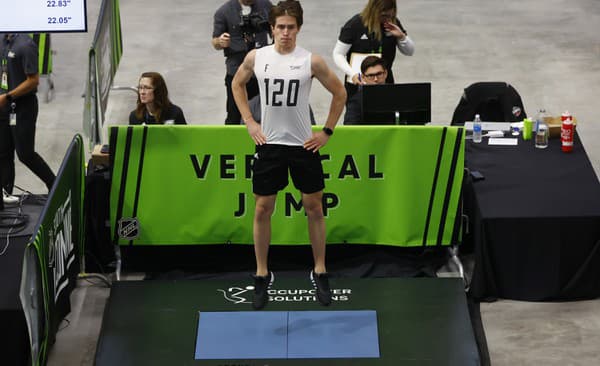 Samuel Honzek predviedol výborné výkony počas fyzických testov v rámci NHL Scouting Combine v Buffale.