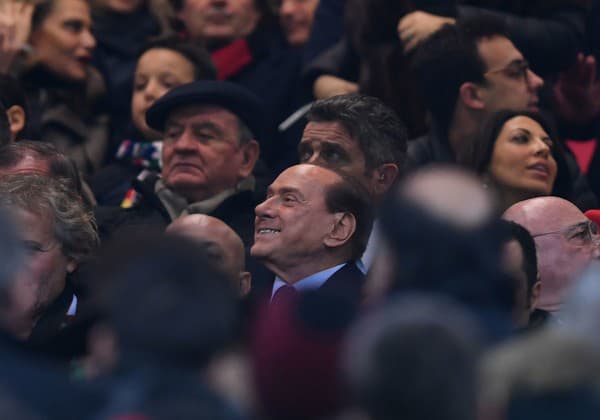 Vo veku 86 rokov zomrel bývalý taliansky premiér a majiteľ niekoľkých futbalových klubov Silvio Berlusconi. 