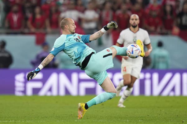 Brankár Milan Borjan chytal na MS v Katare za Kanadu.