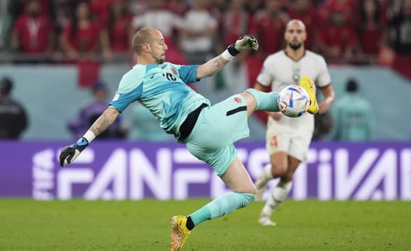 Brankár Milan Borjan chytal na MS v Katare za Kanadu.