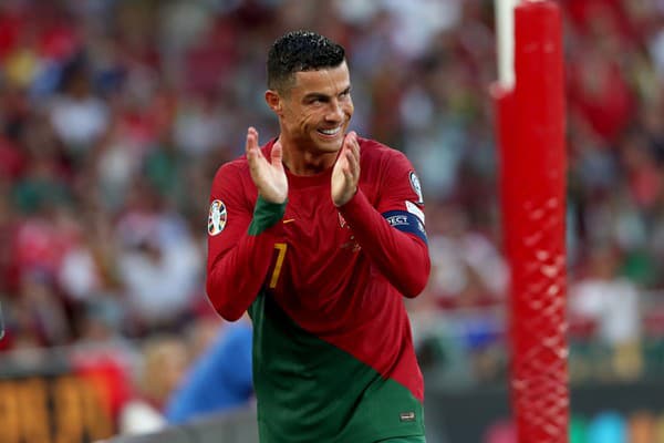 Cristiano Ronaldo v drese Portugalska.