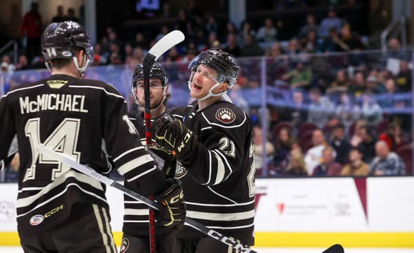 Hokejisti Hershey Bears získali dvanástykrát v histórii Calderov pohár.