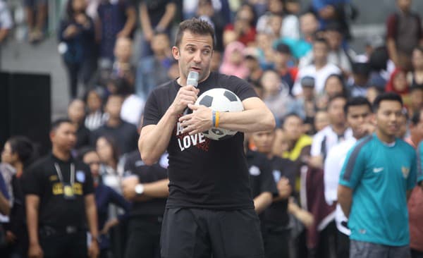 Alessandro Del Piero je svetovou futbalovou legendou.