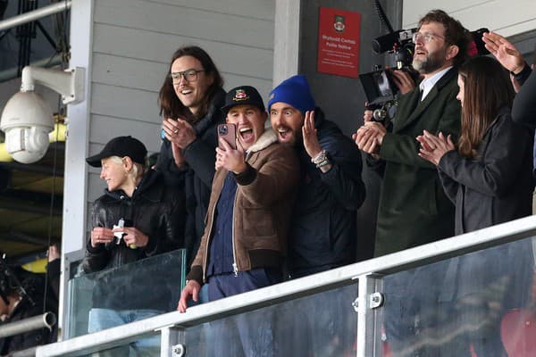 Herci Rob McElhenney a Ryan Reynolds kúpili podiel v tíme Alpine F1.