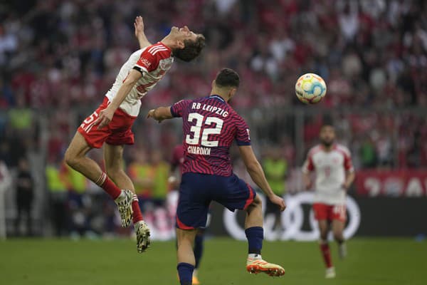 Vedenie RB Lipsko potvrdilo, že chorvátsky futbalista Joško Gvardiol požiadal nemecký klub o prestup do Manchestru City.