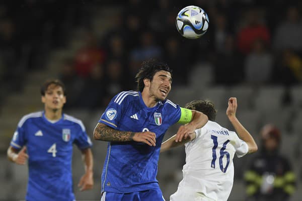 Sandro Tonali sa stal hráčom Newcastle United.