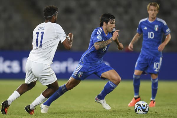 Sandro Tonali sa stal hráčom Newcastle United.