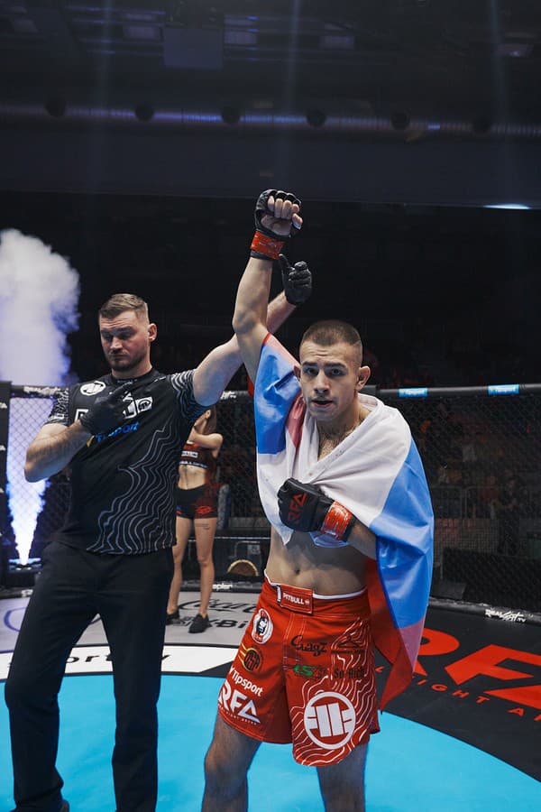 Slovenský MMA bojovník Dominik Toporcer.