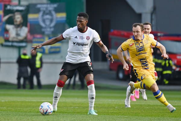 Nigérijský futbalista bol v Spartaku na hosťovaní z dánskeho Sönderjyske.