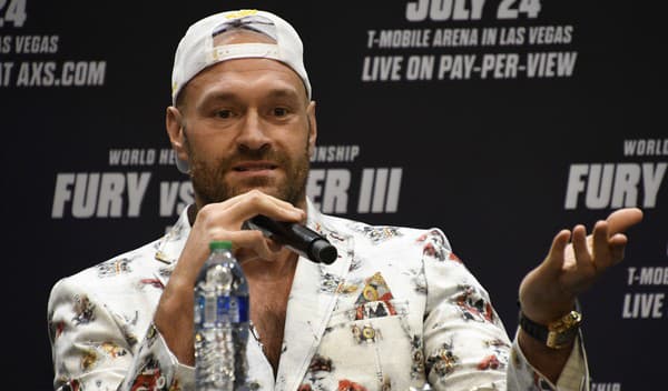 Fury je šampión ťažkej váhy organizácie WBC od roku 2020.