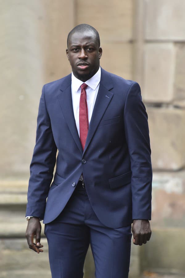 Benjamin Mendy sa po trojtýždňovom procese dočkal oslobodzujúceho verdiktu.